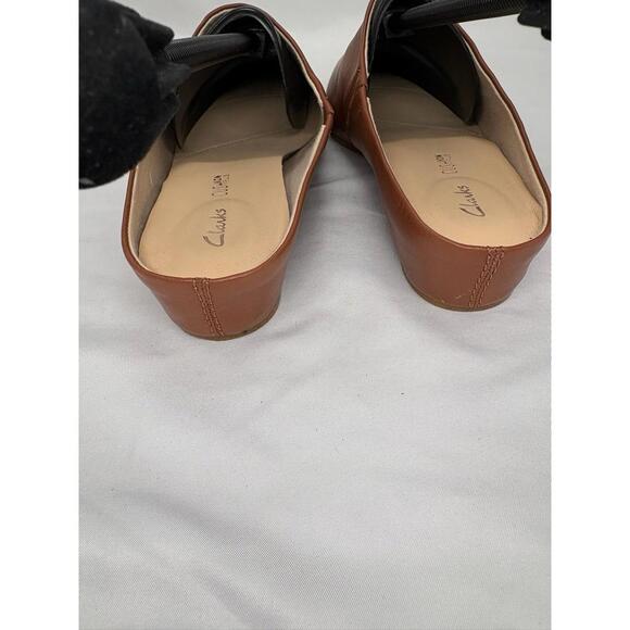 Clarks Womens Pointed Slip On Dress Shoes Size 10 Brown Comfort Cushion NEW - Picture 2 of 6